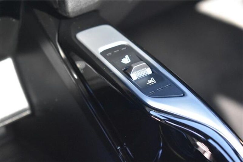 New 2025 Kia Sorento X-Line SX PrestigeImage 34