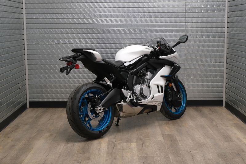 NEW 2026 CFMOTO 675SS Image 3