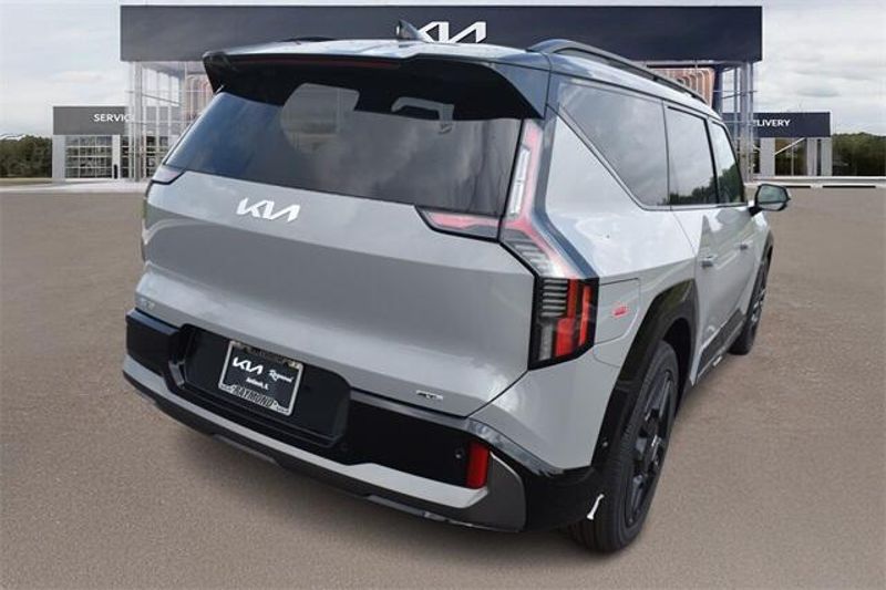 New 2026 Kia EV9 GT-LineImage 3