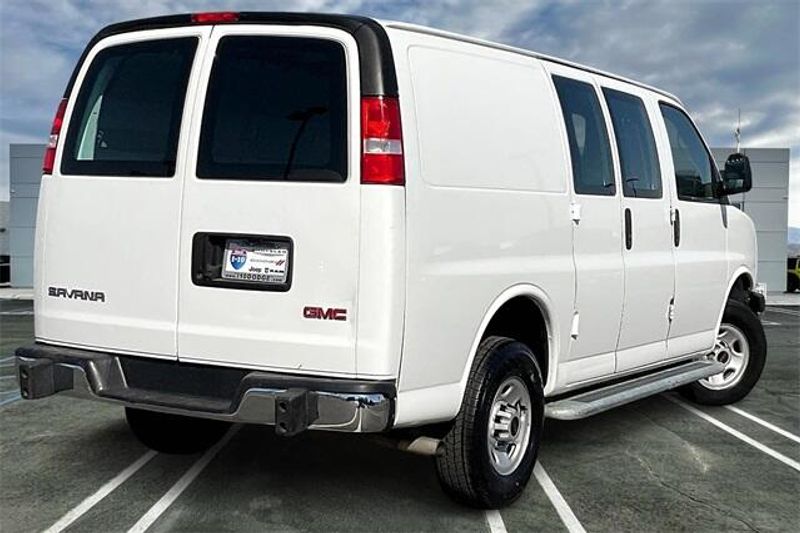 2021 GMC Savana Cargo Work VanImage 12