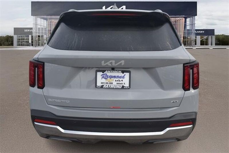 2025 Kia Sorento SImage 4