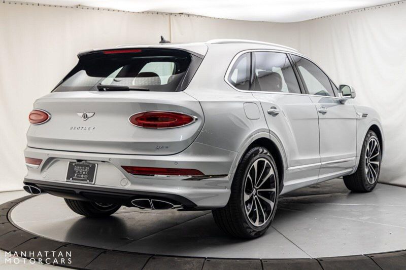 2024 Bentley Bentayga Hybrid V6Image 5