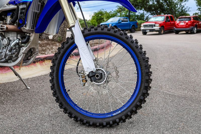 2020 Yamaha YZ450FX  TEAM BLUE Image 4