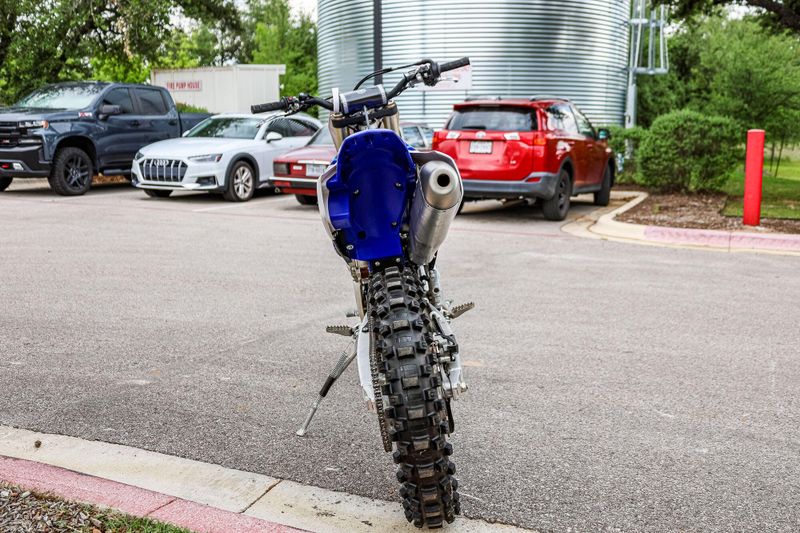 2020 Yamaha YZ450FX  TEAM BLUE Image 23