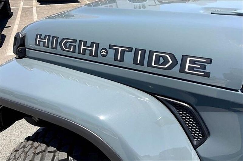 2025 Jeep Gladiator High Tide 4x4Image 13