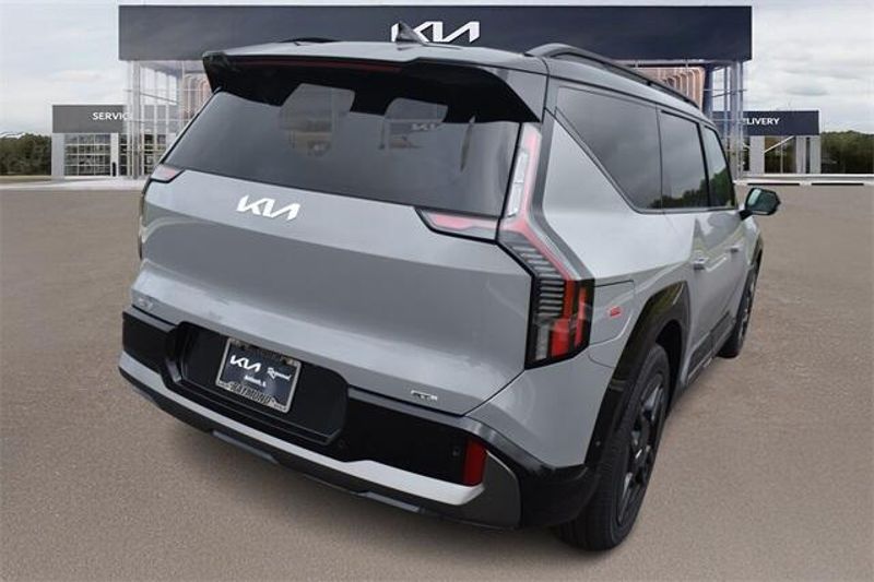 New 2026 Kia EV9 GT-LineImage 3