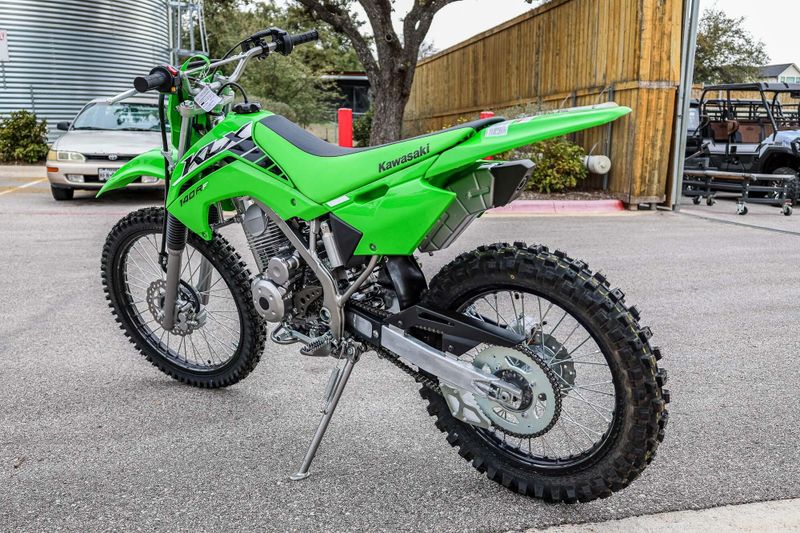 2025 Kawasaki KLX140R F LIME GREENImage 18