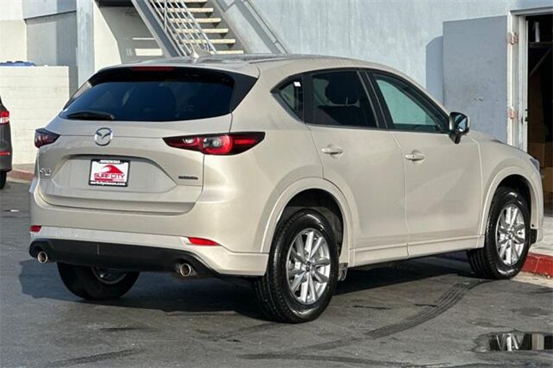 Used 2024 Mazda CX-5 2.5 S Select PackageImage 4