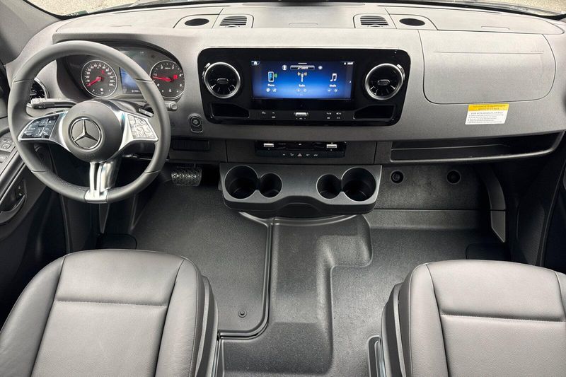 New 2026 Mercedes-Benz Sprinter 2500 Image 9