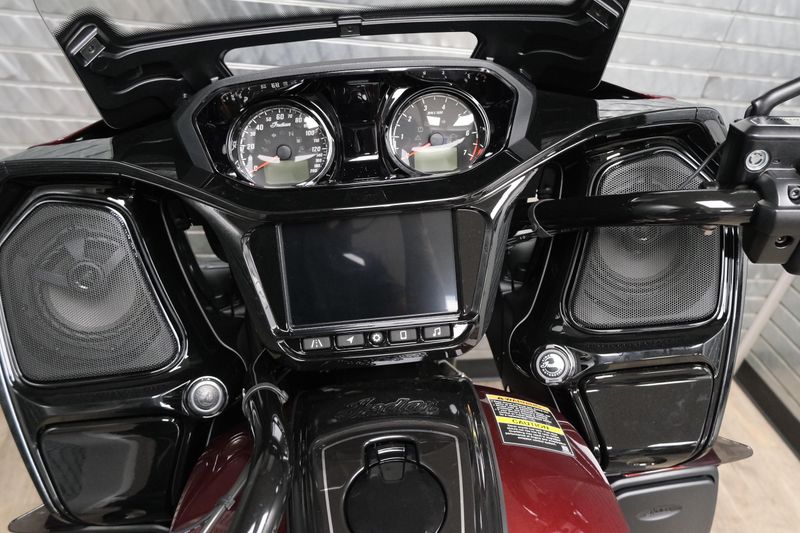 NEW 2026 INDIAN MOTORCYCLE PURSUIT DARK HORSE WITH 112 PACKAGE Image 18
