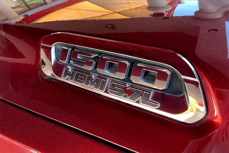 2021 RAM 1500 LaramieImage 32