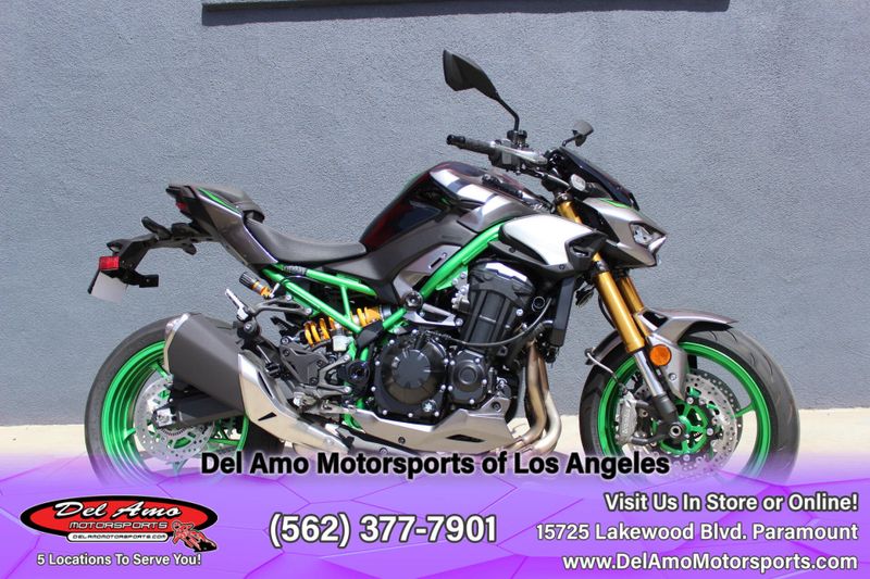 2025 Kawasaki Z900 SE ABS Image 1
