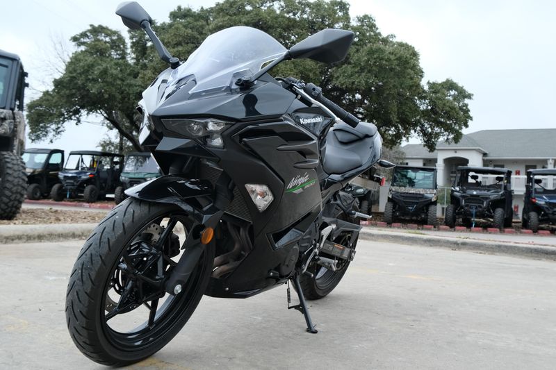 2024 Kawasaki NINJA 500 BLACKImage 4