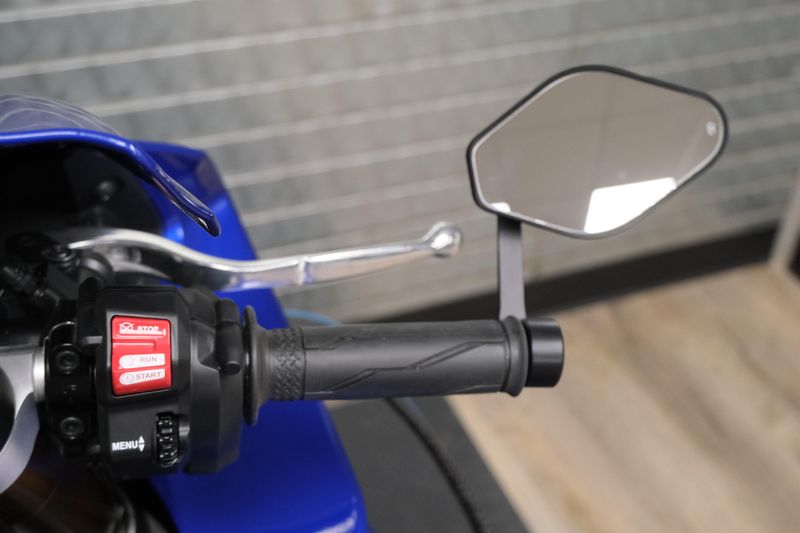 NEW 2026 YAMAHA YZFR1 Image 25