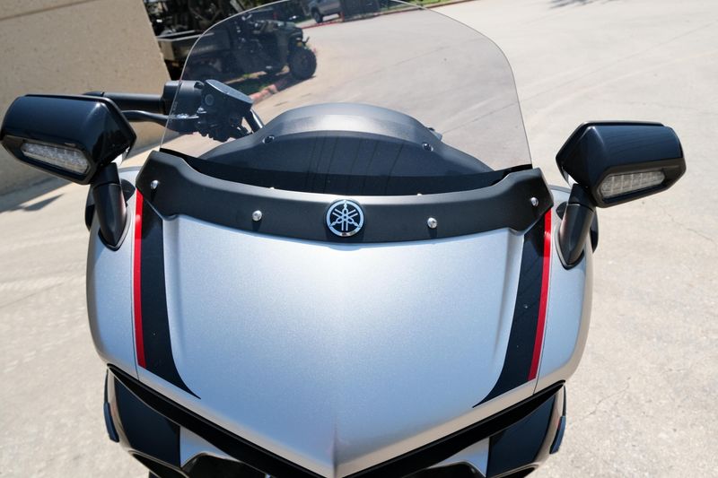 USED 2018 YAMAHA STAR ELUDER Image 15