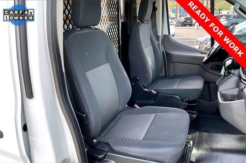 Used 2024 Ford Transit-250 Cargo Van BaseImage 5