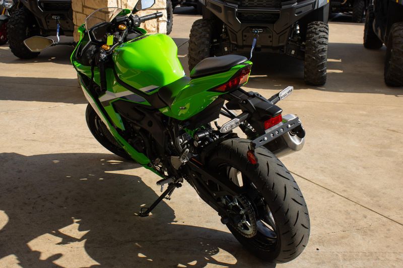 NEW 2026 KAWASAKI NINJA ZX4RR ABS Image 3