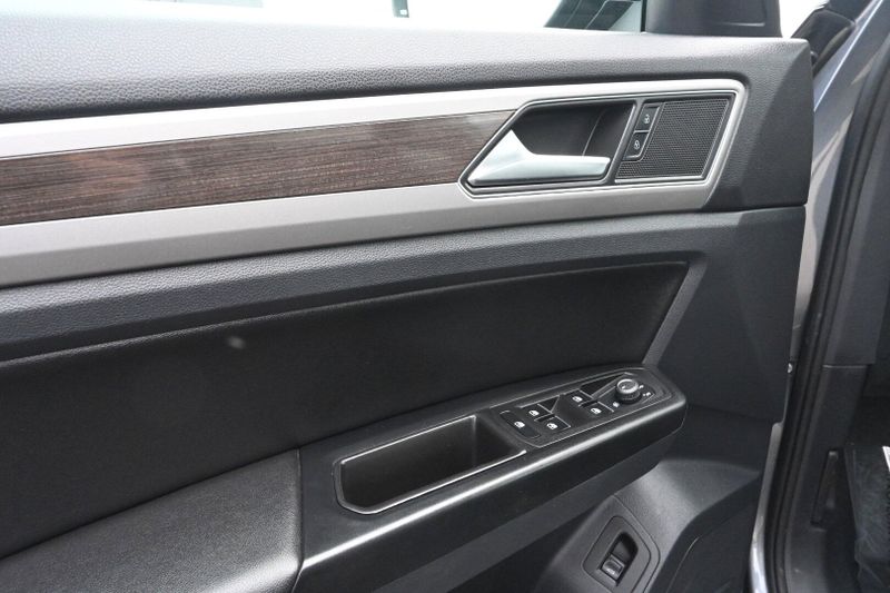 2019 Volkswagen Atlas 3.6L V6 SE w/TechnologyImage 18