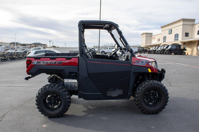 USED 2025 POLARIS RANGER XP 1000 PREMIUM Image 2