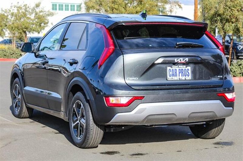 New 2025 Kia Niro EXImage 15