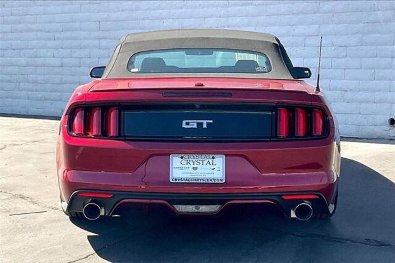 2017 Ford Mustang GT PremiumImage 3