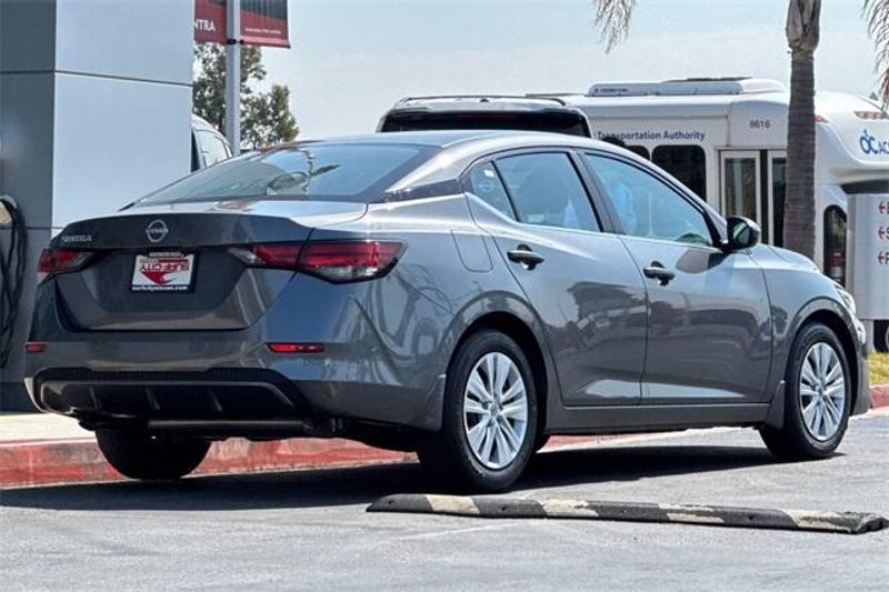 New 2025 Nissan Sentra SImage 3