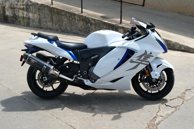 2023 Suzuki HAYABUSA WHITE Image 2