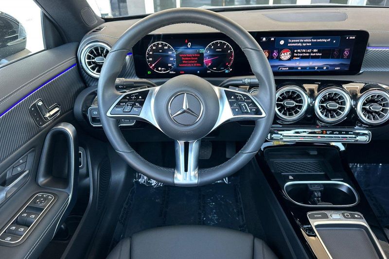 Used 2025 Mercedes-Benz CLA 250Image 16