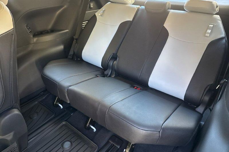 New 2026 Toyota Sienna XSEImage 15