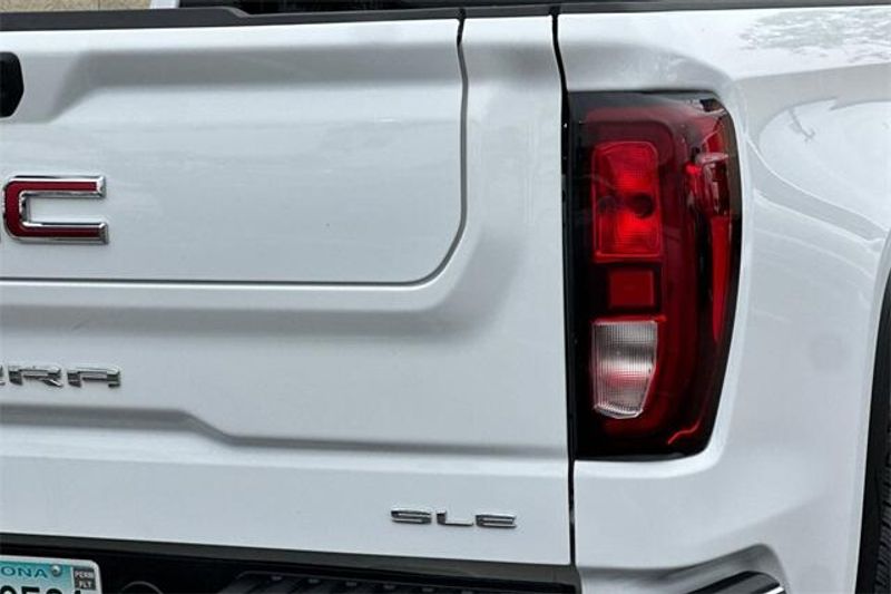 2024 GMC Sierra 1500 SLEImage 23