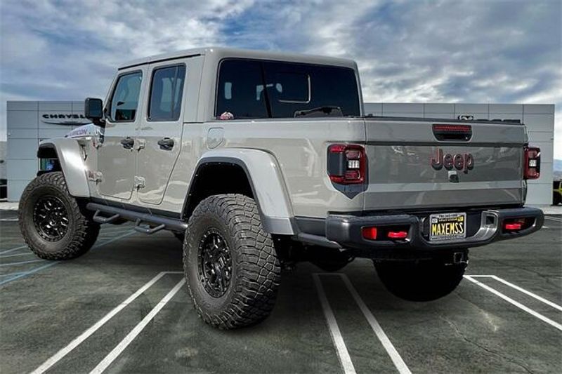 Used 2023 Jeep Gladiator RubiconImage 10