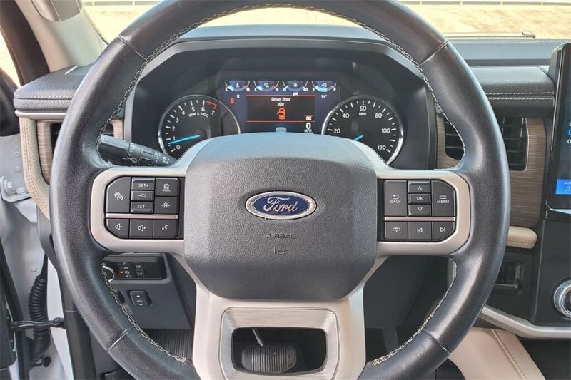 2023 Ford Expedition Limited photo 11
