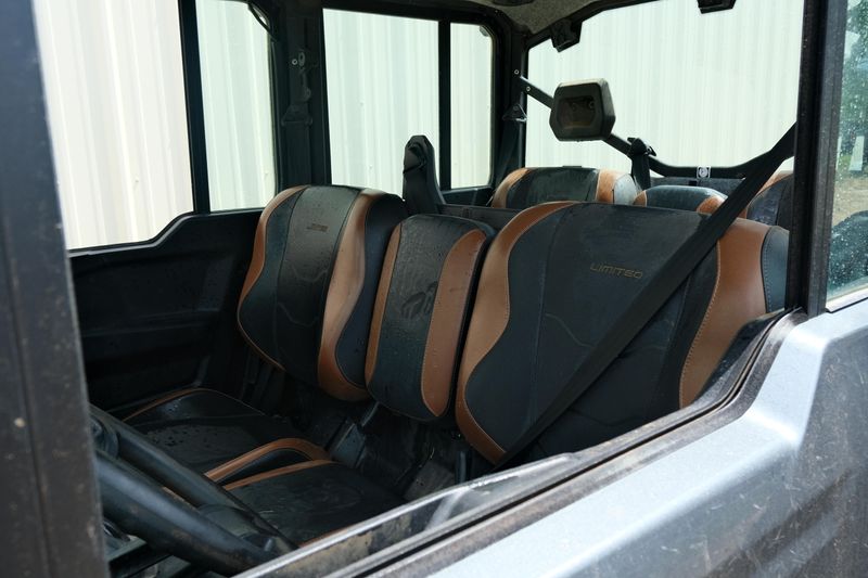Used 2022 Can-Am DEFENDER LIMITED CAB HD10 GRAY Image 11