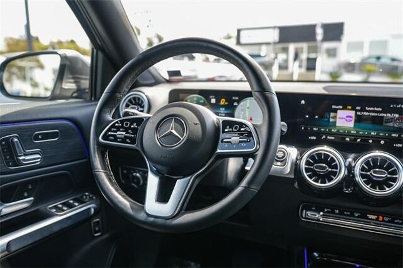 2023 Mercedes-Benz GLB 250Image 16