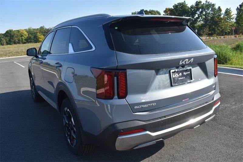 New 2025 Kia Sorento SImage 5
