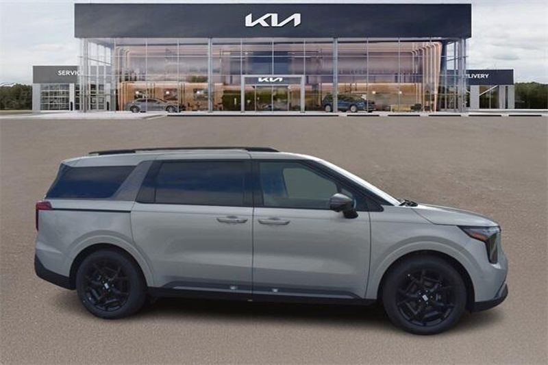 New 2026 Kia Carnival SX PrestigeImage 2