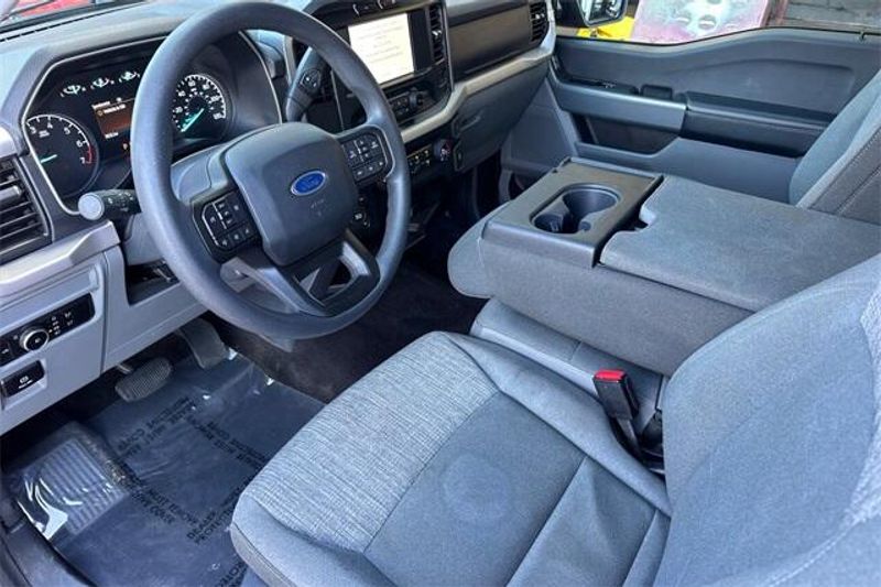 2023 Ford F-150 XLTImage 8