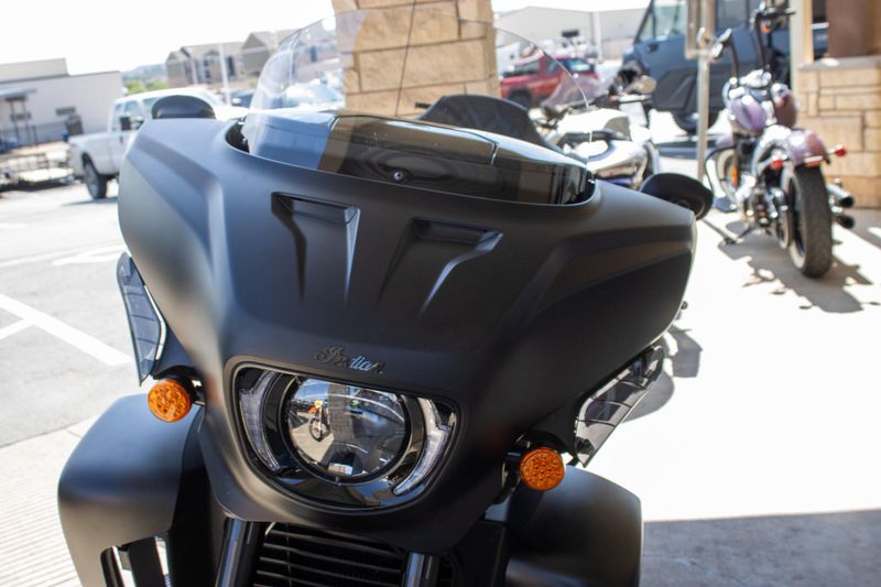 USED 2025 INDIAN MOTORCYCLE ROADMASTER POWER PLUS  DARK HORSE Image 9