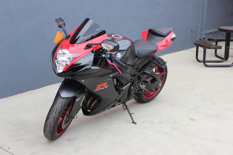 2017 Suzuki GSX-R600L7 CA Image 2
