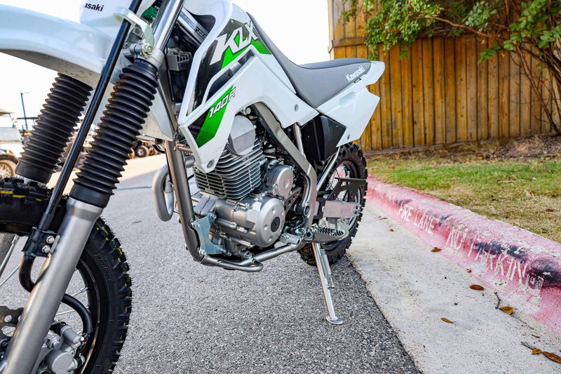 NEW 2026 KAWASAKI KLX140R Image 19