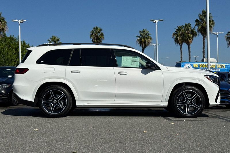 New 2027 Mercedes-Benz GLS 450Image 3