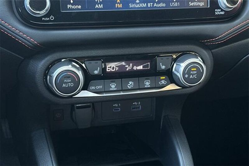 New 2025 Nissan Versa 1.6 SRImage 16