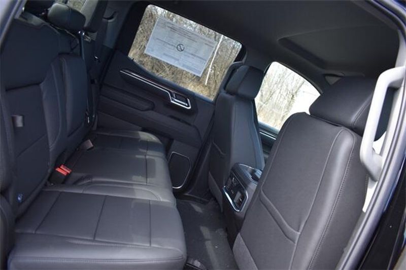 2025 Chevrolet Silverado 1500 LTZImage 18