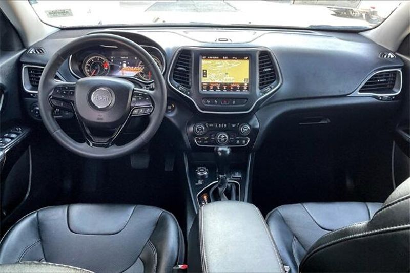 Used 2023 Jeep Cherokee AltitudeImage 15