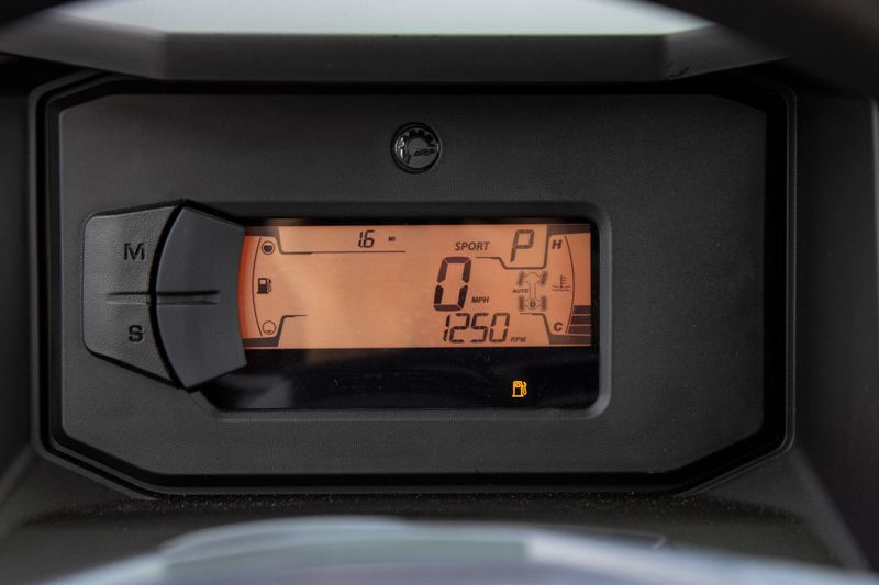 NEW 2026 CAN-AM DEFENDER MAX LONE STAR CAB HD11 Image 31