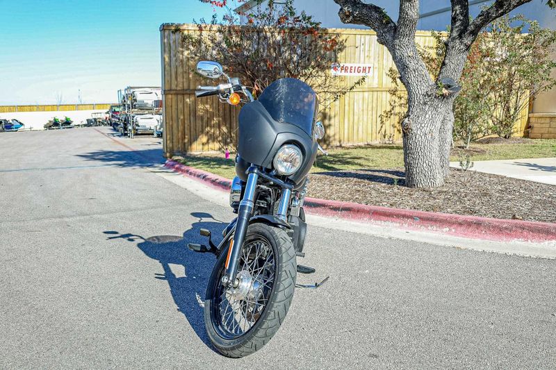 2017 HARLEY DYNA STREET BOBImage 5