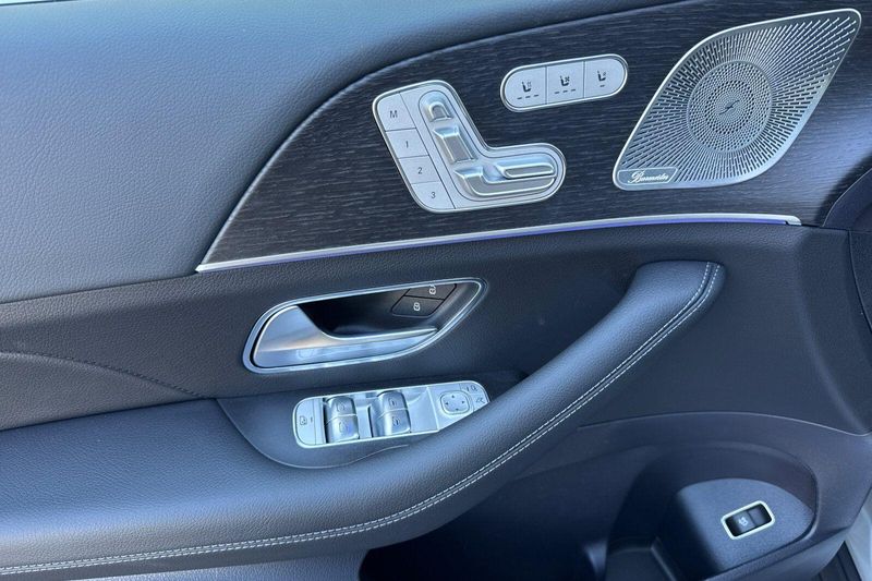 New 2026 Mercedes-Benz GLS 450Image 9