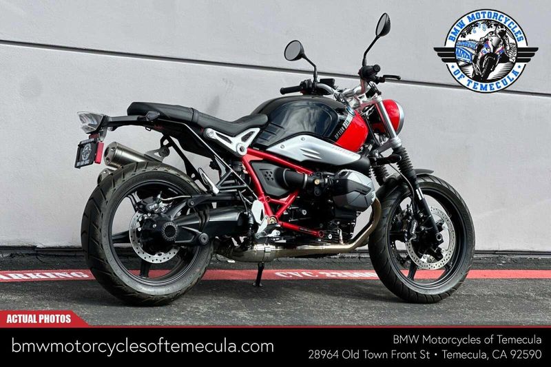 2022 BMW R NINET SCRAMBLER  in a OPTION 719 BLACK STORM METALLIC AND RACING RED exterior color. BMW Motorcycles of Temecula – Southern California (951) 506-6903 bmwmotorcyclesoftemecula.com 