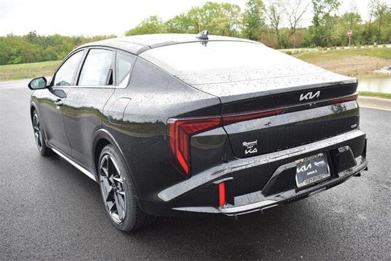 2025 Kia K4 GT-LineImage 5