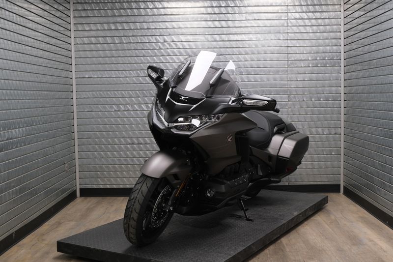 NEW 2026 HONDA GOLDWING AUTOMATIC DCT Image 7
